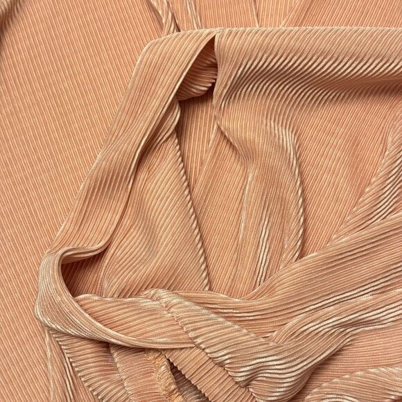 ASTR The Label Short Sleeve Plisse Top Women's M Blush Pink V Neck Surplice Wrap - Picture 3 of 6